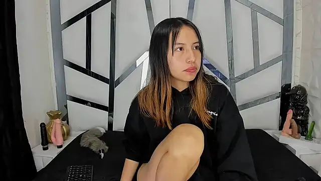 ScarletMoonRx online show from 07/18/26, 05:28