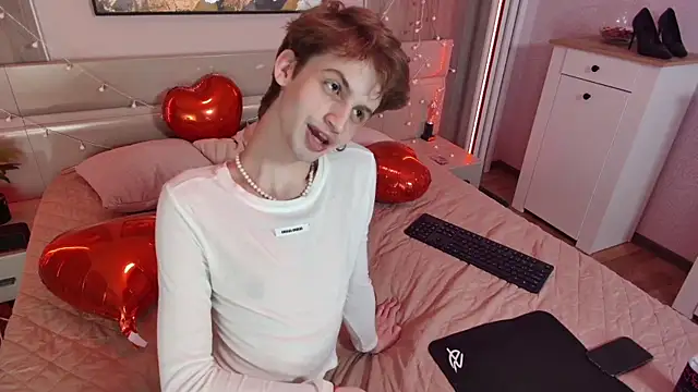Bimbo boy  online show from 06/05/26, 04:56