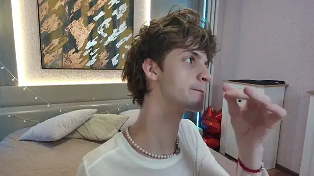 Bimbo boy  online show from 06/11/26, 03:10