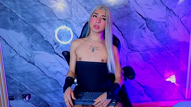 lily dark   online show from 07/10/26, 03:55