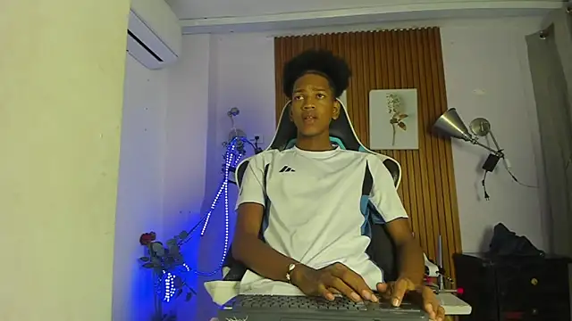 Afrowayuu online show from 06/05/26, 05:40