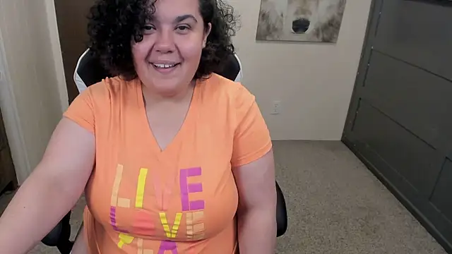 Snapshot of SweetPuertoRicanBliss chatting on 05/21/26, 01:12 SweetPuertoRicanBliss online show from 05/21/26, 01:12
