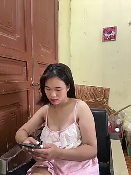 Snapshot of Lili_019 chatting on 05/31/26, 06:21 Lili 019 online show from 05/31/26, 06:21