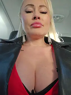 Snapshot of MILFBARBY chatting on 03/29/26, 07:30 MILFBARBY online show from 03/29/26, 07:30