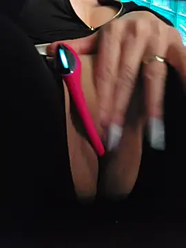 Snapshot of MILFBARBY chatting on 04/16/26, 07:20 MILFBARBY online show from 04/16/26, 07:20