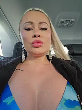 Snapshot of MILFBARBY chatting on 04/18/26, 07:01 MILFBARBY online show from 04/18/26, 07:01