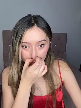 Sarisloves online show from 05/19/26, 01:56