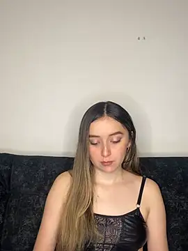 Sarisloves online show from 08/06/26, 12:56
