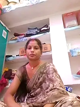 Snapshot of CHANDNi_700 chatting on 06/01/26, 11:34 CHANDNi 700 online show from 06/01/26, 11:34