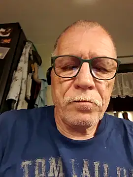 Snapshot of NextAct92 chatting on 06/22/26, 02:13 NextAct92 online show from 06/22/26, 02:13