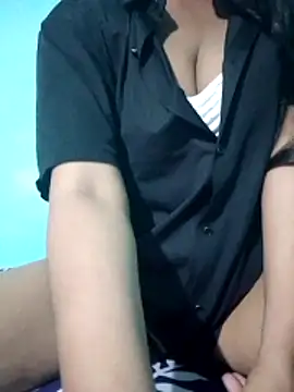 Cute-Ishita online show from 06/14/26, 09:50