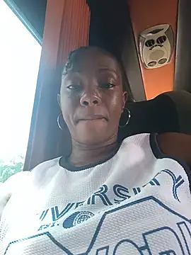 Snapshot of sandycollens_ chatting on 05/29/26, 03:54 sandycollens online show from 05/29/26, 03:54