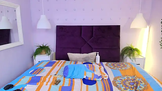 Sirenyrouss online show from 06/11/26, 02:53