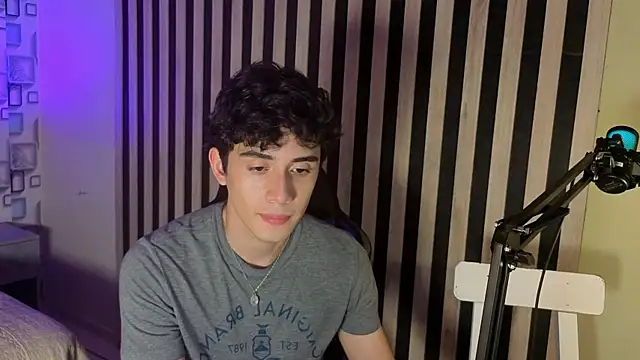 MikeVoss  online show from 06/25/26, 07:07