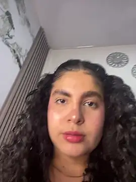 Yassy 11 online show from 06/09/26, 07:47