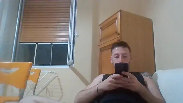 Snapshot of VincentZe99 chatting on 06/25/26, 01:16 VincentZe99 online show from 06/25/26, 01:16