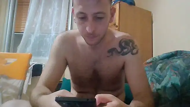 Snapshot of VincentZe99 chatting on 07/11/26, 02:03 VincentZe99 online show from 07/11/26, 02:03