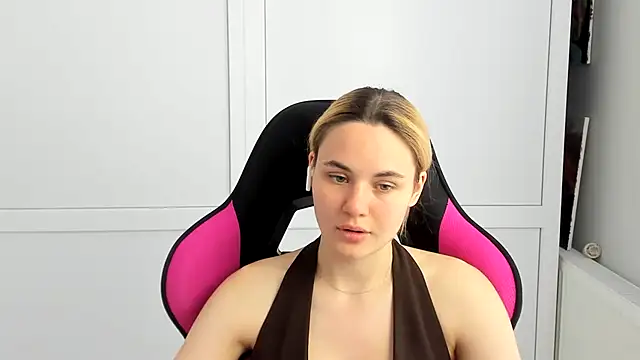 Emma starrs  online show from 06/14/26, 12:40