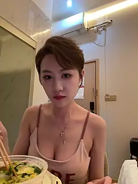 A-happyy online show from 05/14/26, 06:47
