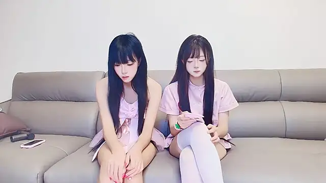 guoguo-888 online show from 06/11/26, 03:37