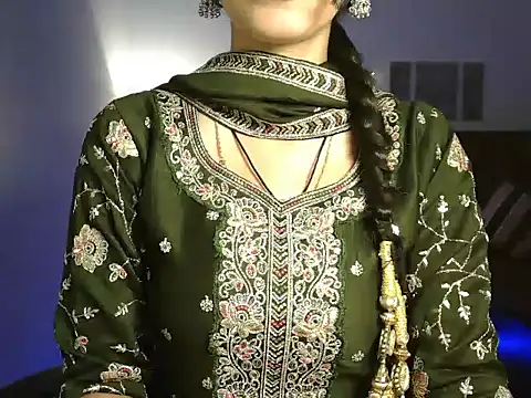 Snapshot of Moksha_ chatting on 06/21/26, 12:52 Moksha online show from 06/21/26, 12:52