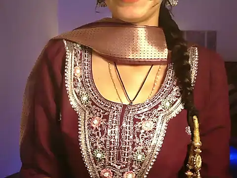 Snapshot of Moksha_ chatting on 06/30/26, 08:59 Moksha online show from 06/30/26, 08:59