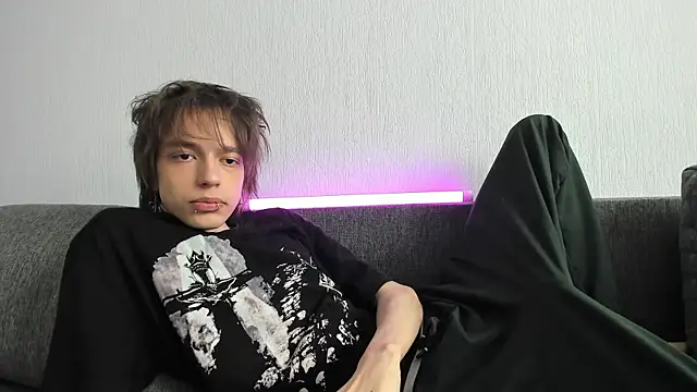 Nolan Sagee online show from 05/14/26, 07:37