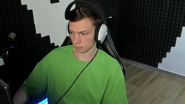 More than friend online show from 06/15/26, 12:51