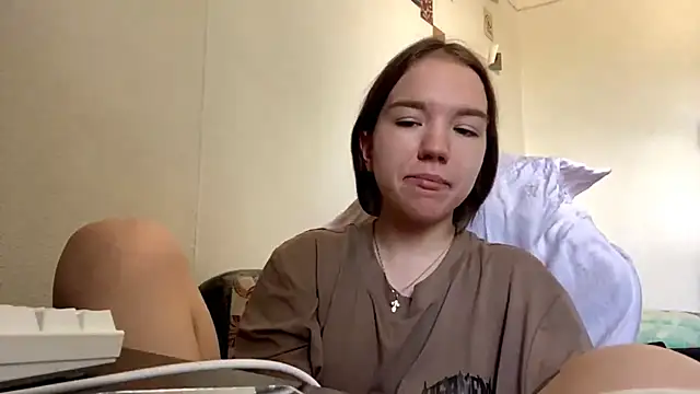 FewerCadre online show from 05/25/26, 09:04