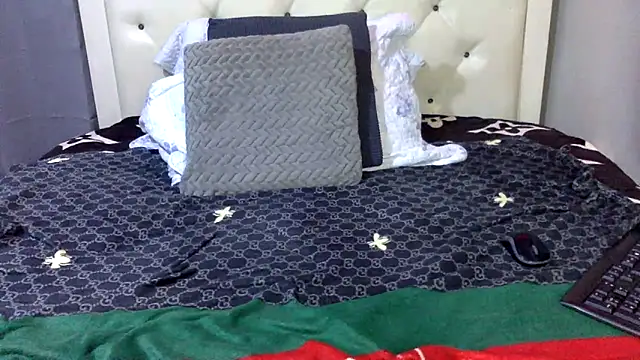 creamyamber online show from 11/12/25, 01:39