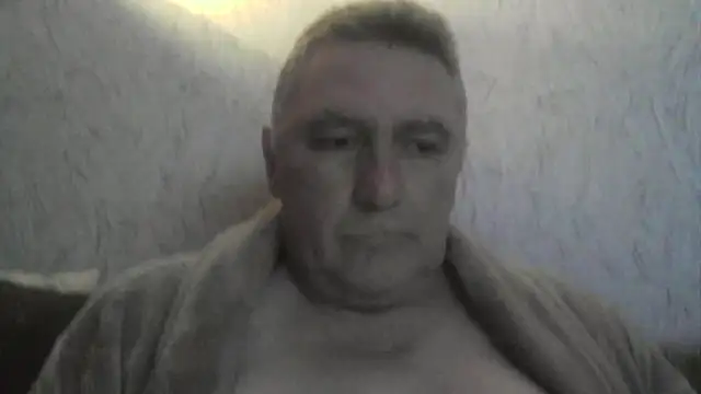 Snapshot of edje59a chatting on 10/24/25, 12:08 edje59a online show from 10/24/25, 12:08