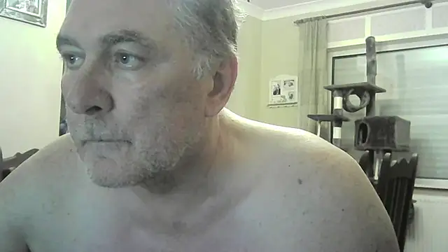 Snapshot of edje59a chatting on 11/21/25, 07:18 edje59a online show from 11/21/25, 07:18