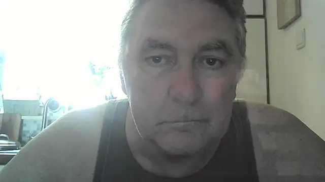 Snapshot of edje59a chatting on 07/06/26, 07:05 edje59a online show from 07/06/26, 07:05