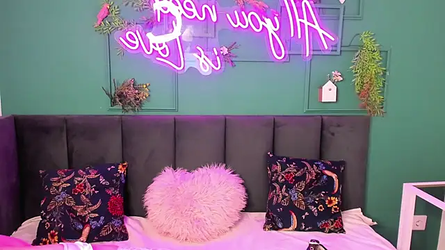 Snapshot of Angel_Fleur chatting on 05/23/26, 01:33 Angel Fleur online show from 05/23/26, 01:33