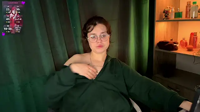 lolaluxe69 online show from 05/13/26, 02:25