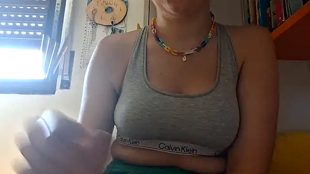 Foxyyy69 online show from 07/06/26, 08:44