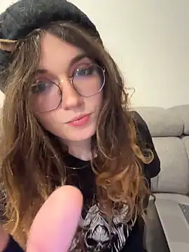 cutypiefull online show from 05/15/26, 11:56