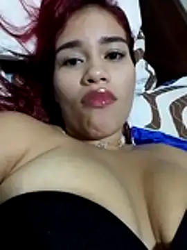 Snapshot of KaseyRosse chatting on 07/12/26, 10:23 KaseyRosse online show from 07/12/26, 10:23