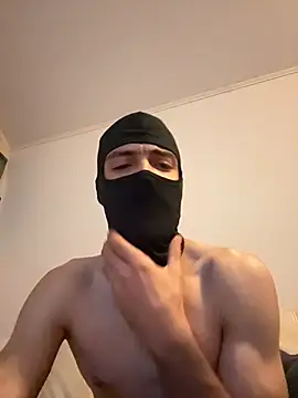 Snapshot of Z-man- chatting on 05/12/26, 01:14 Z-man- online show from 05/12/26, 01:14