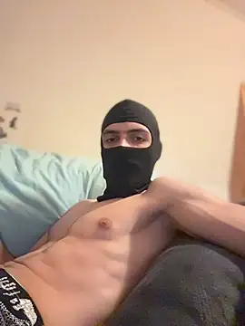 Snapshot of Z-man- chatting on 05/14/26, 11:22 Z-man- online show from 05/14/26, 11:22