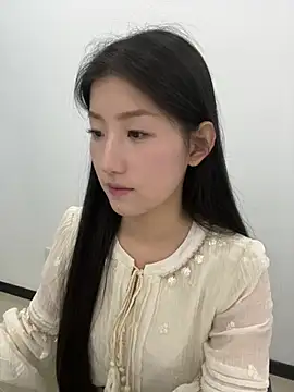 Snapshot of Mina_168 chatting on 06/09/26, 04:57 Mina 168 online show from 06/09/26, 04:57