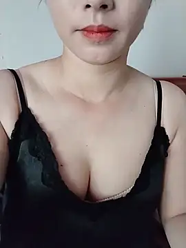 Snapshot of se-xy12 chatting on 05/24/26, 12:59 se-xy12 online show from 05/24/26, 12:59