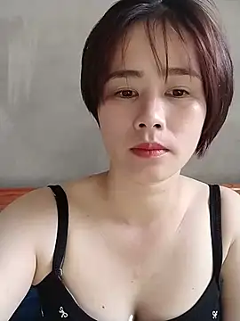 Snapshot of se-xy12 chatting on 06/14/26, 01:36 se-xy12 online show from 06/14/26, 01:36
