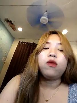 Snapshot of Anne_licous chatting on 05/20/26, 06:14 Anne licous online show from 05/20/26, 06:14