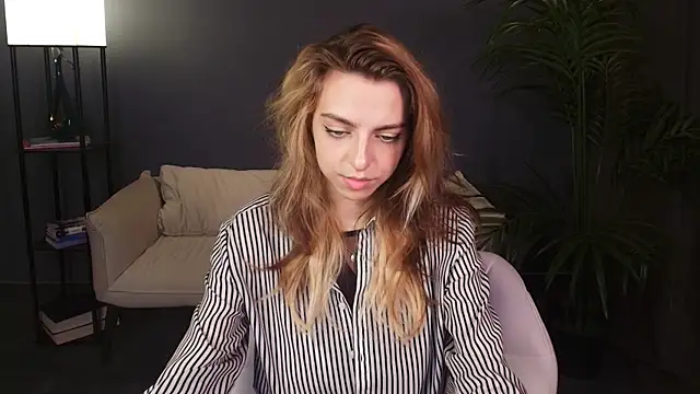 CherryCl0ud online show from 05/25/26, 02:28