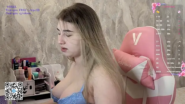 softiekitty online show from 06/04/26, 12:22