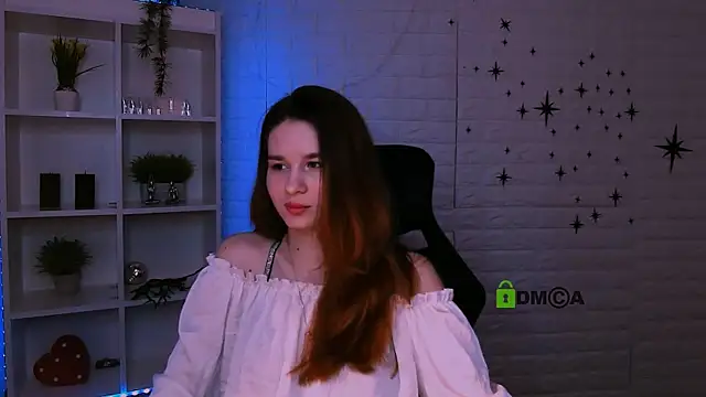angie foxy1 online show from 06/20/26, 07:16
