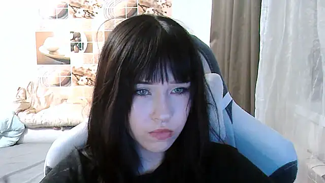 Snapshot of NoirEva chatting on 07/19/26, 06:44 NoirEva online show from 07/19/26, 06:44
