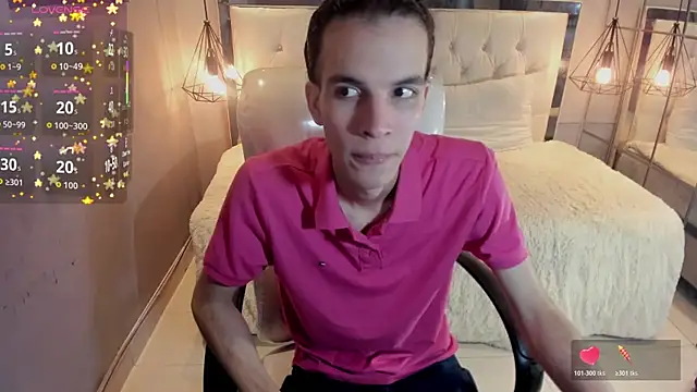 Snapshot of felix_haze chatting on 07/12/26, 06:10 felix haze online show from 07/12/26, 06:10