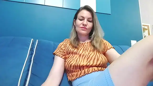 Margarett online show from 05/13/26, 04:48